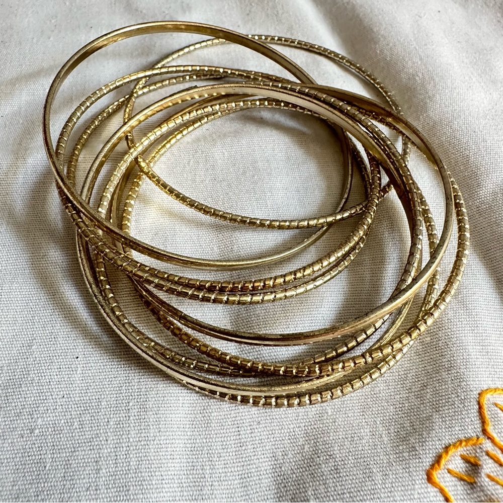 Gold Tone Stacked Bangle Bracelet Set
